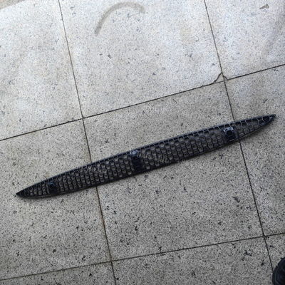 A Tampa Inferior para o THERMO KING T-600M, T-800M, T-1000M, T-680Pro, T-880Pro, T-1080Pro, Modelo 988025 GRADE-INFERIOR-TK PRETO, SP