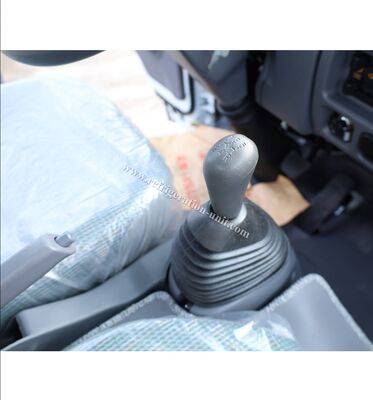 Chassi de caminhão da marca Isuzu 100p Japão com caixa refrigerada de 4,1 metros de comprimento com unidades de refrigeração THERMO KING RV380V 4X2 Mini 3tons 2 Ton Freezer Refrigerated Truck